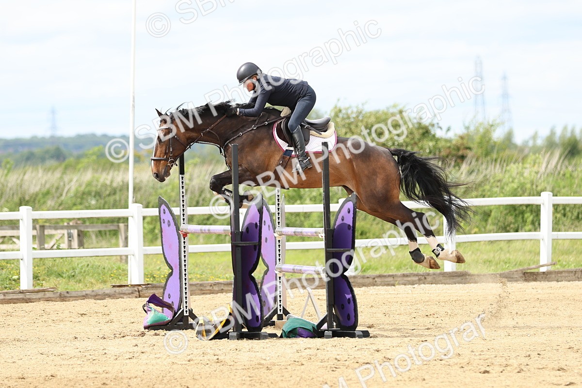 SBM_001303 - Class 5 - Senior Foxhunter - 1.20m