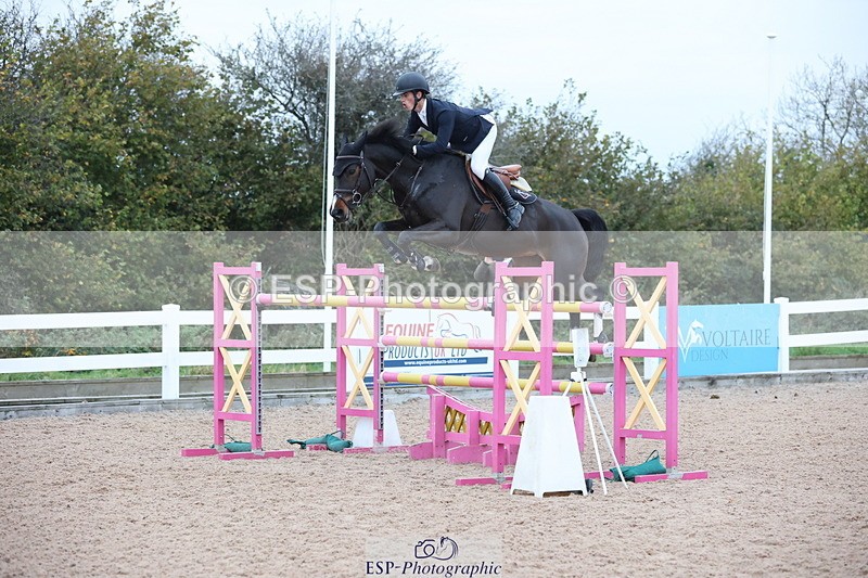 241101A-160134-03194 - FRI Cls 8 National 1.30m