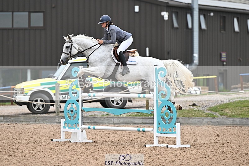 240828A-154240-01187 - Cls 5 Snr Foxhunter and 1.20m Open