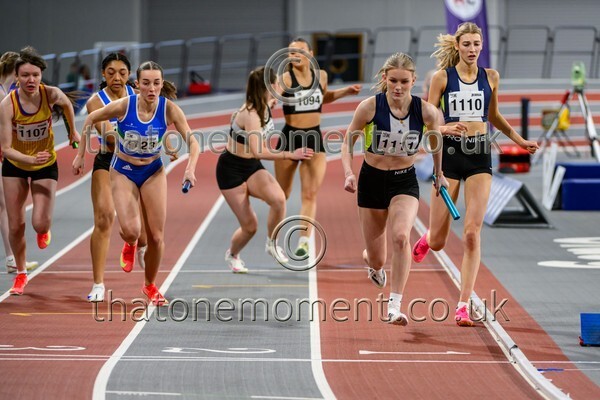 CombiMast25-925492 - Track Female Set One