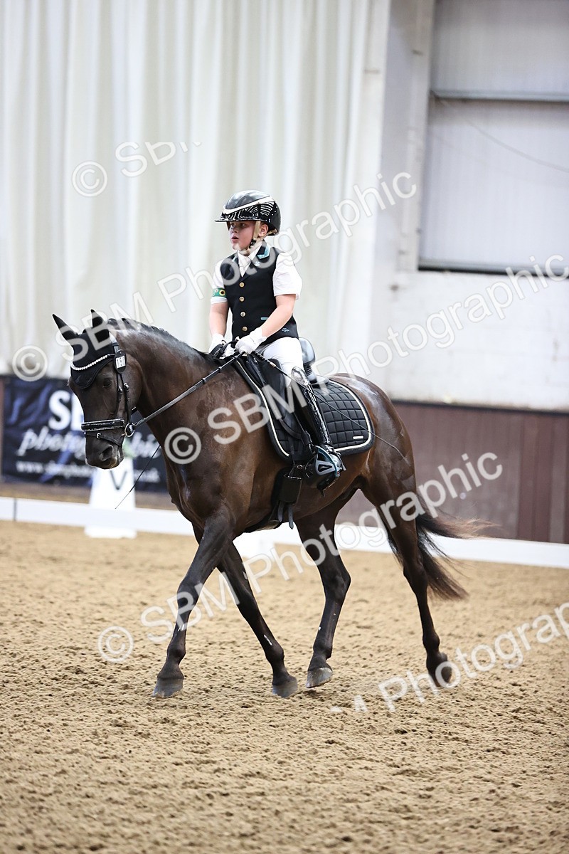 SBM_000816 - Novice 4 Warm Up