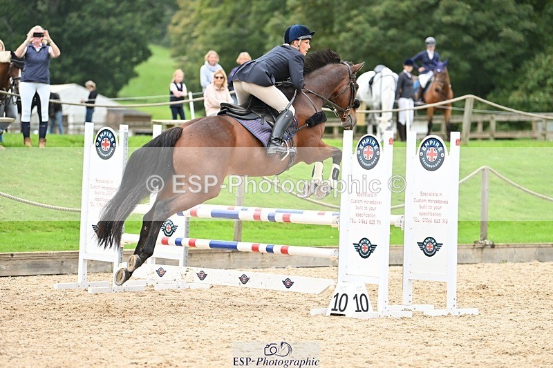 230930-160139-01279 - Cls 8 90cm Club