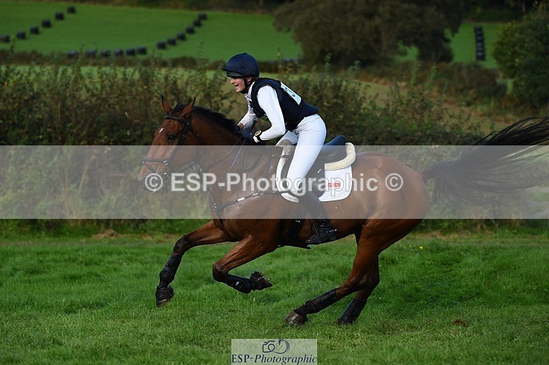 231022-144904-30271 - 327-ENSOR.VAN.HET.HELLEHOF-Francesca.Swallow-XC