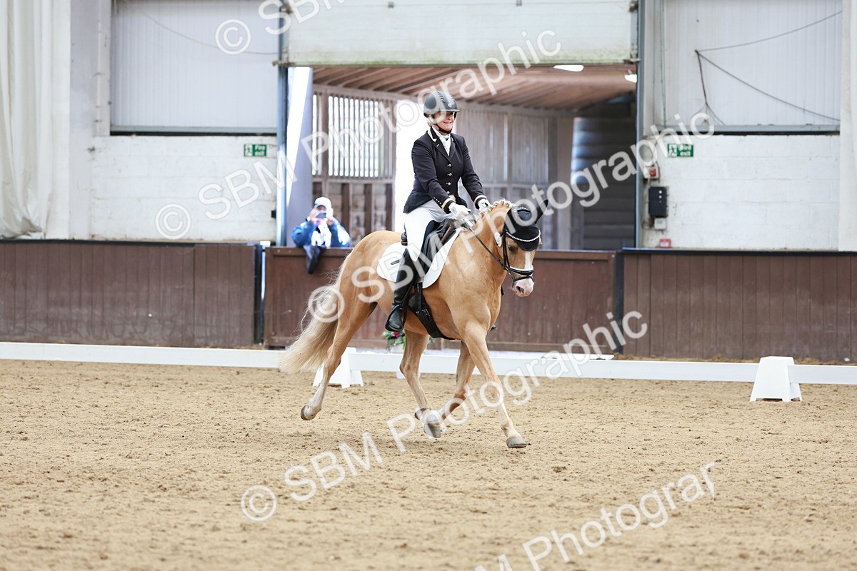 SBM_009844 - Class 6b - Novice 6 - 12.40-13.43