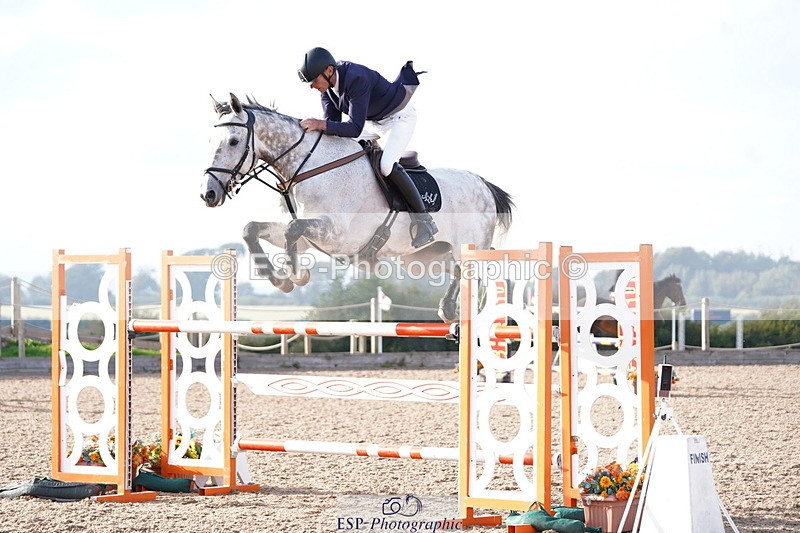 241004A-161730-02774 - Fri 05 Nat 1.30m & 1.40m Open