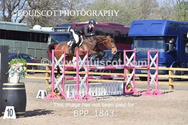 BPP_1843 - CLASS 19 SUN Senior Foxhunter/ 1.20m Open
