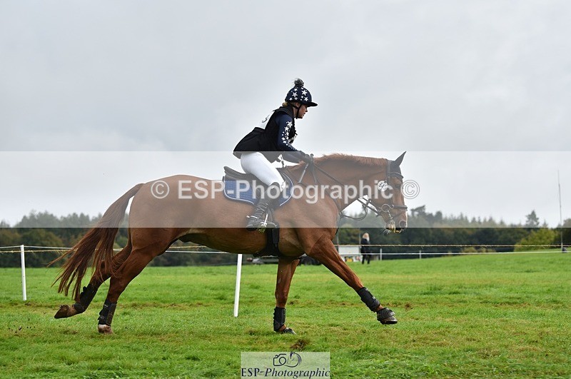 231021-100750-14286 - 643-MIH.TOPGUN-Ellie.Nicholson-SC+XC