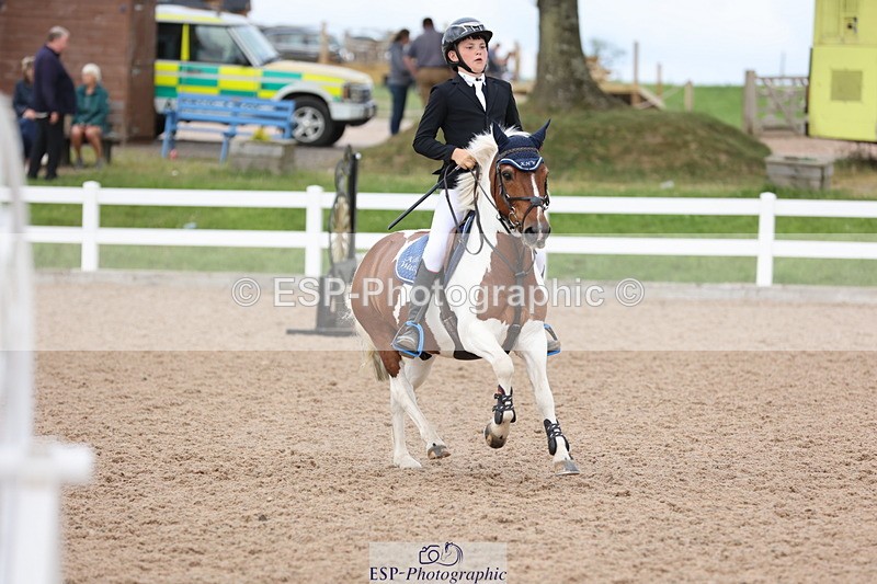 240630A-175327-16202 - Cls 28 Stepping Stones 128cm + 138cm