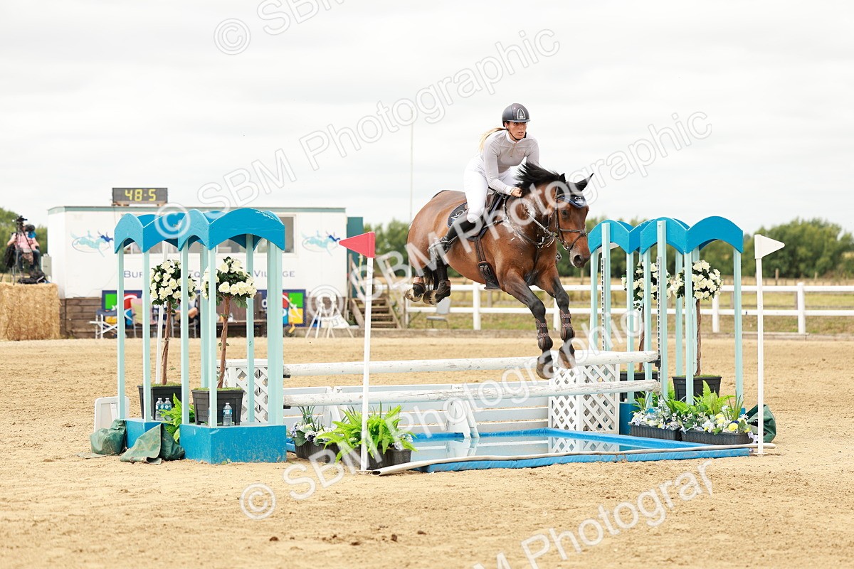 SBM_017771 - Class 21 - Senior Newcomers Championship 2d Rd
