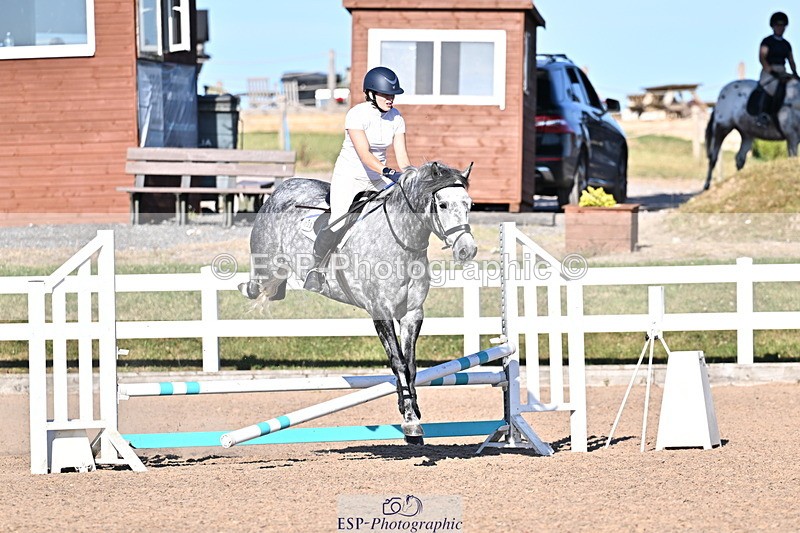 250708A-182859-00541 - 90cm Classes