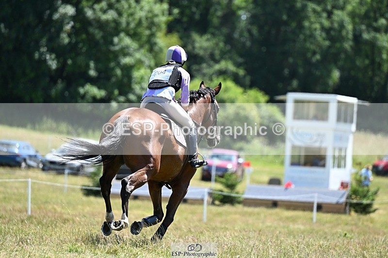 240629X-141638-4111 - 204-Becca_Robinson-VINNIE_SPARKLES