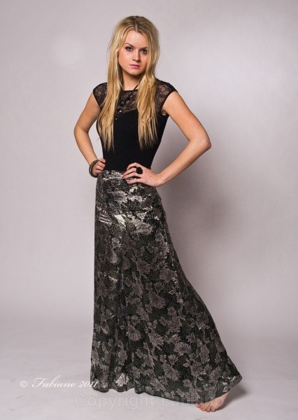 Siobhan - Model Work