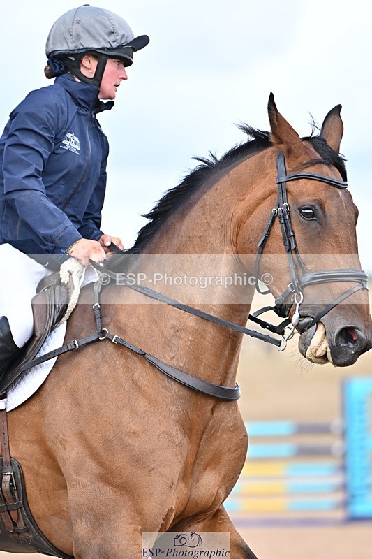 260819-144440-01209 - Cls 6 Foxhunter and 1.20m