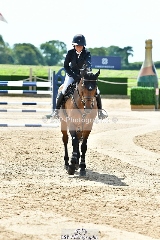 230720A-113610-02181 - Cls 5, 2 Star Medium 1.35m