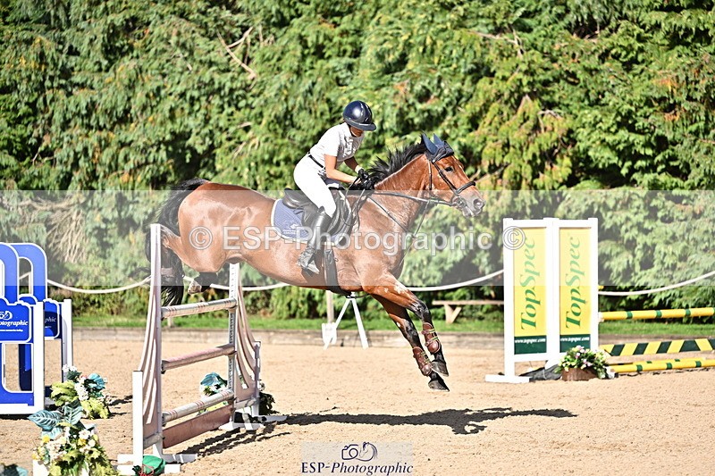 260906A-162536-04684 - Cls 24 Snr Foxhunter