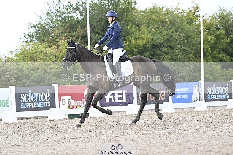 250907-103231-06267 - 027-Amanda.KingInvincible