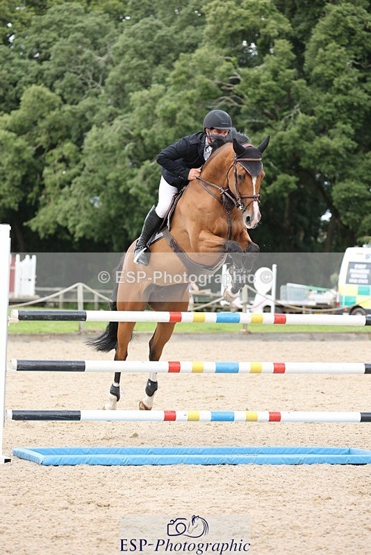 240711-160115-29242 - Cls 124 Foxhunter