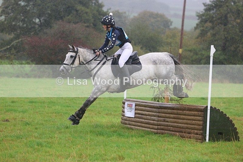 3E7A1091 - Class 2: 70cm: Half Roll Top