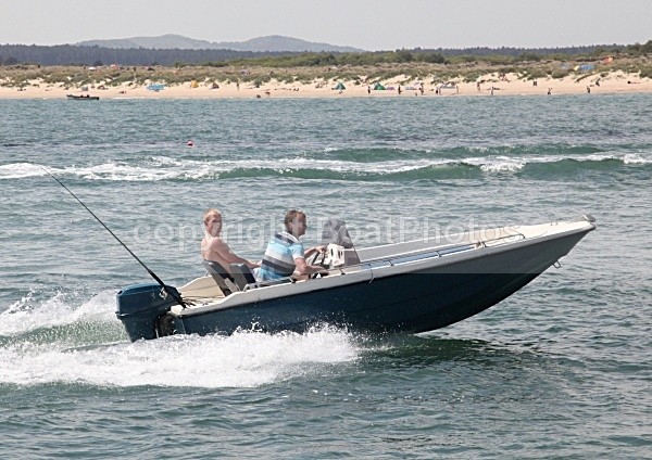 090524 DORY IMG_2049 - Speedboats