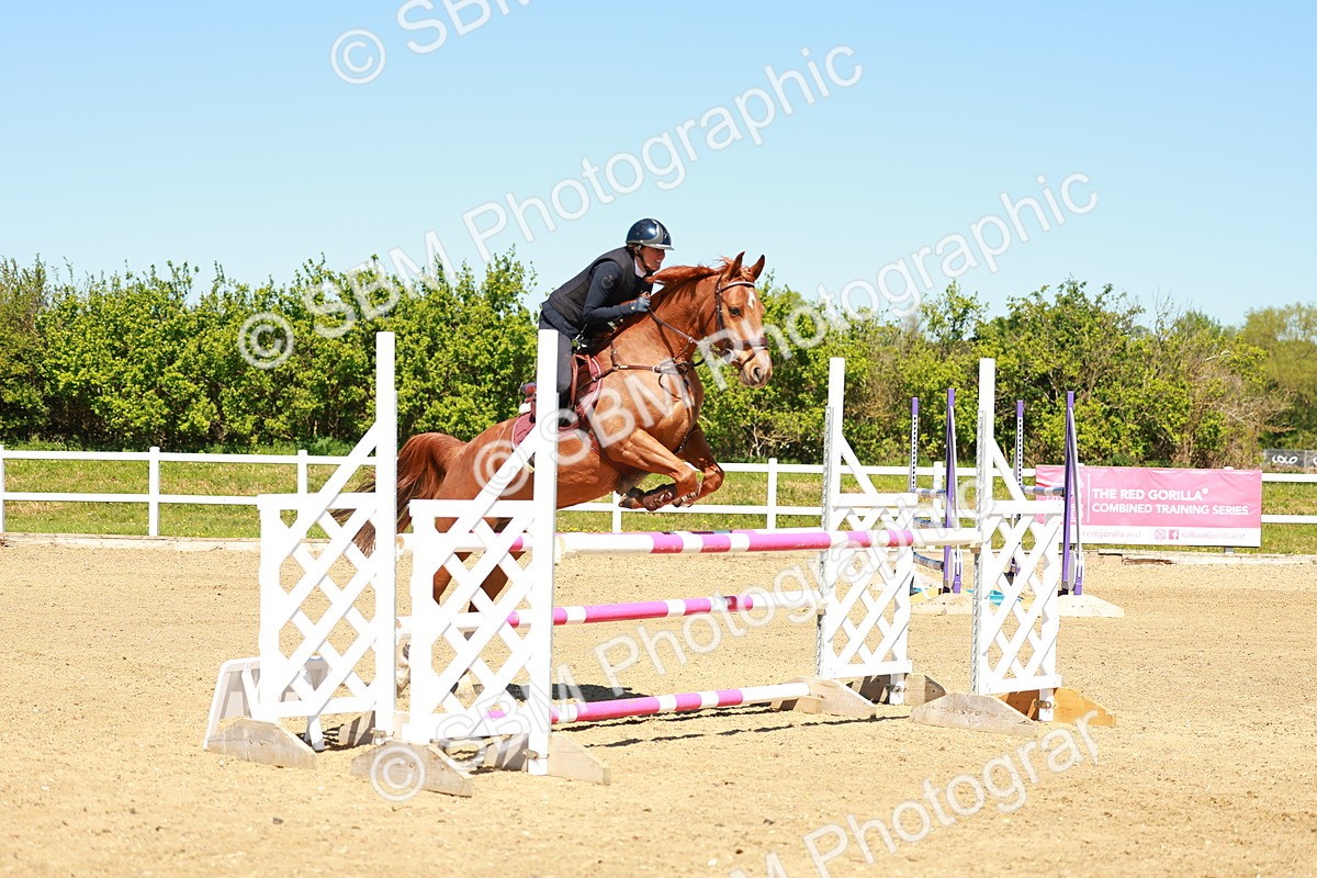SBM_001279 - Class 4 - Senior Newcomers 1.10m
