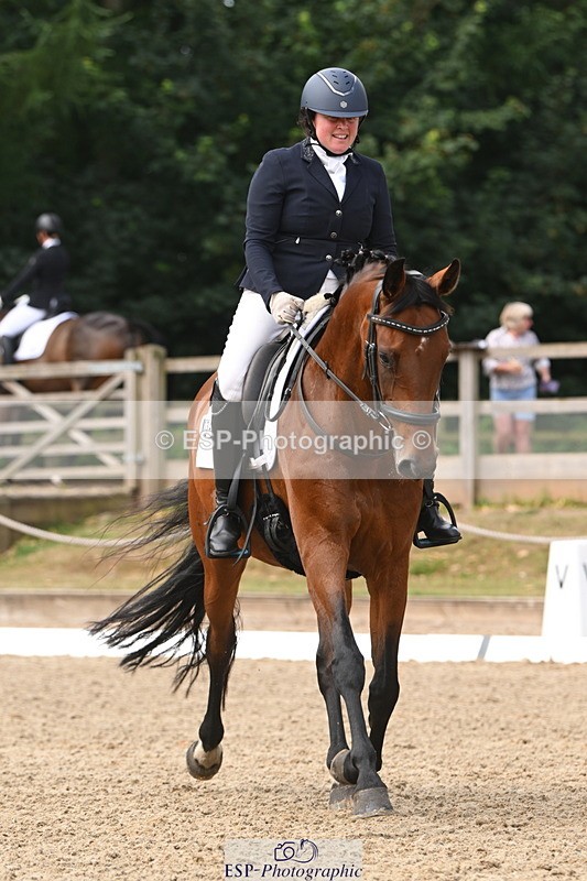 250719A-105319-04090 - 134-Carly.Moore-Taylors.Park.De'.Debutant