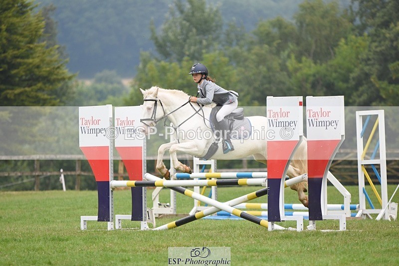 230618-101048-10290 - Cls 28 British Novice & 80cm Open