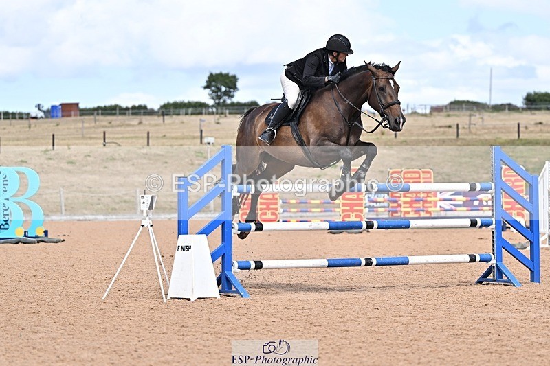260819-143827-01170 - Cls 6 Foxhunter and 1.20m