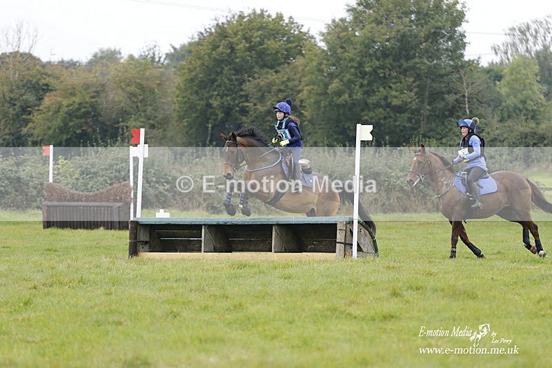  WWHT 171021 2022 - Novice Pairs (0.80m)  17/10/21