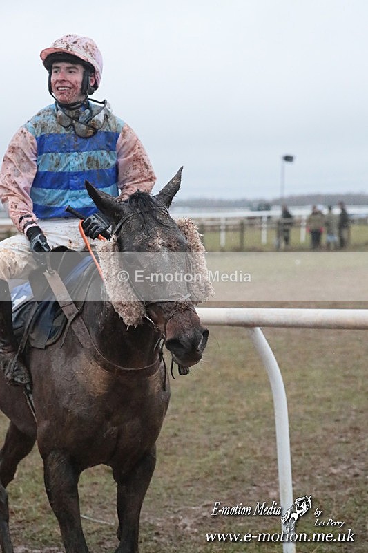 PtP 260125 1116 - Cocklebarrow Point-to-Point racing with the Heythrop Hunt 26/01/25