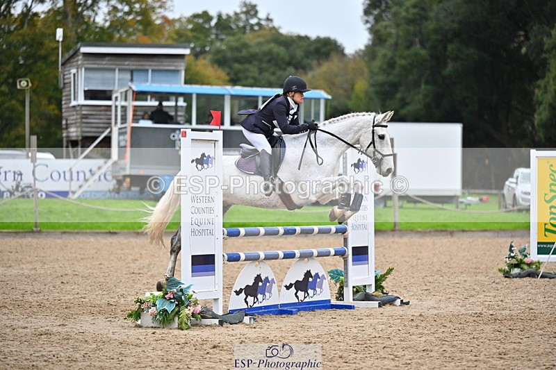 251026A-161333-26679 - F-476-Romellie.Brown