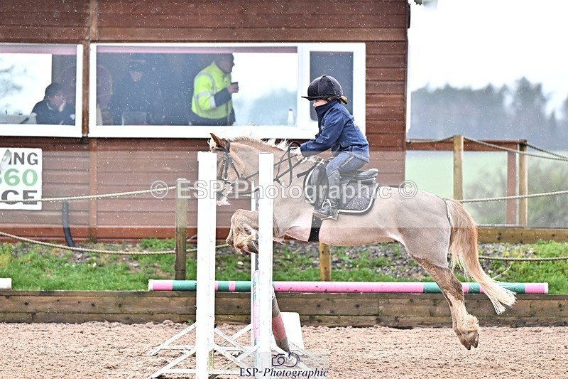 260208-130703-01278 - Cls 18 Clear Round 50cm