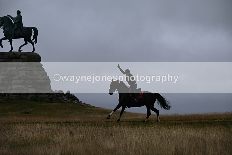 DSC_1697 - Time at Statue 12:13 to 12:32