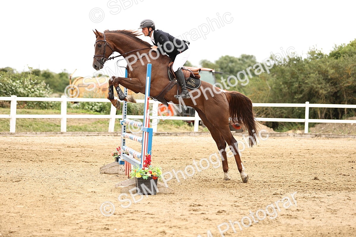 SBM_003264 - Class 21 - Senior Newcomers - 1.10m