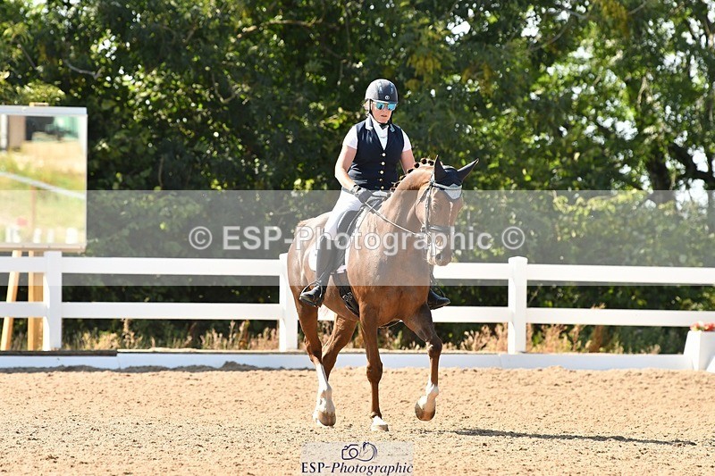 250817-154606-11302 - 214-Verity.PerryVogue