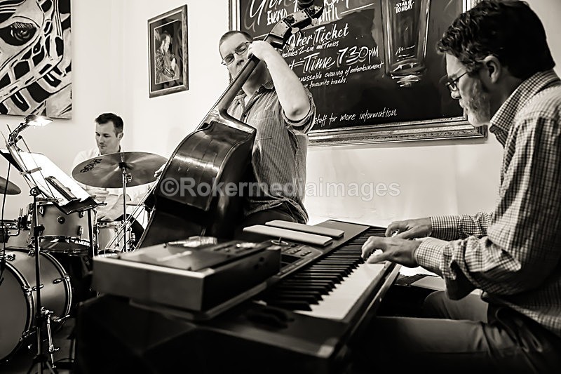  - TOM & SIMON GARDNER PLAY BROTHERS CANDOLI