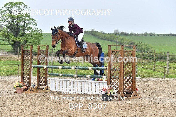 BPP_8307 - CLASS 19 SAT CLASS 19 SAT Senior Newcomers/ 1.10m Open