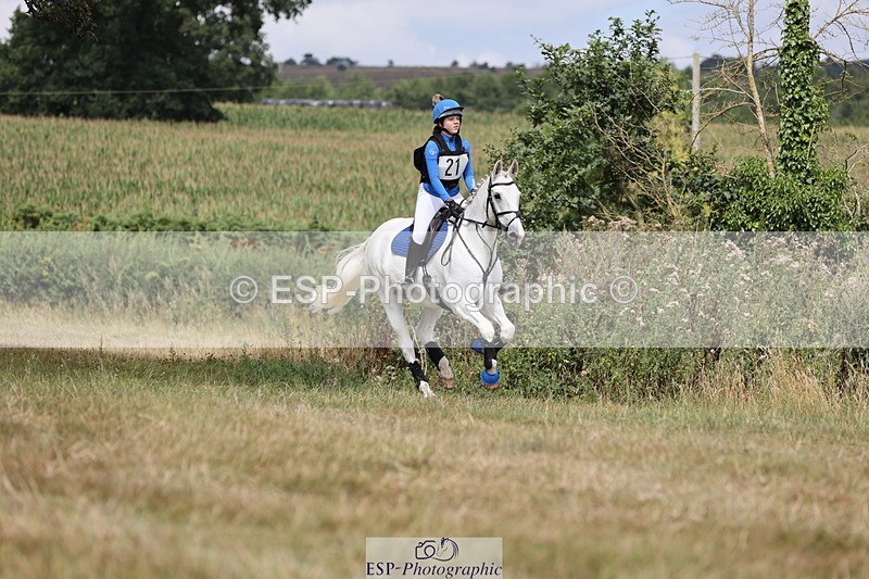 250802A-115550-01882 - A-021-Issy.Baldock-FREDDIE