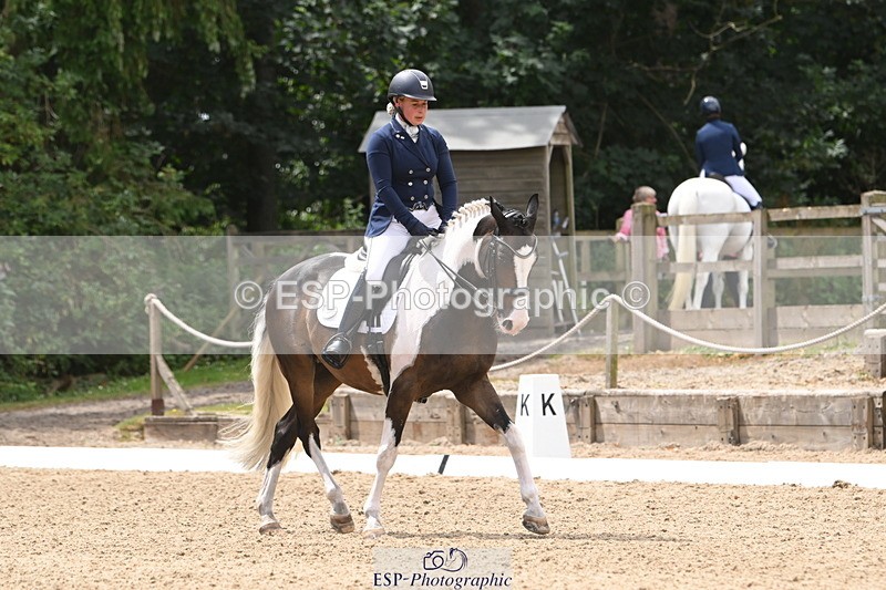 250720A-123739-10401 - 164-Dominique.Kinnaird-Perry-Pallas.Vanquish