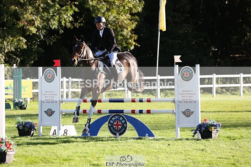 231022-093454-23969 - 640-UP.TO.MISCHIEF-Will.van.Ufford-TrotUp+SJ