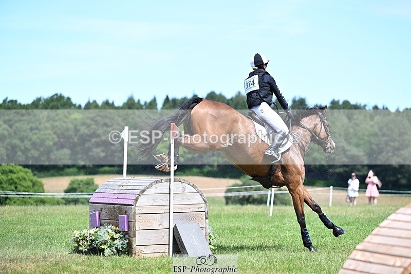 260530A-122003-14137 - C-374-Hannah.Nicolson