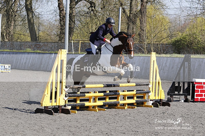 _EST1067 - Bourne Valley Riding Club Winter Showjumping 27/03/22