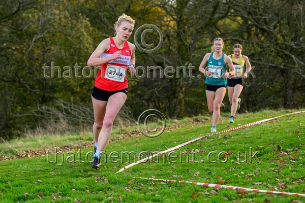 NatRel25-914960 - Senior Female Set One