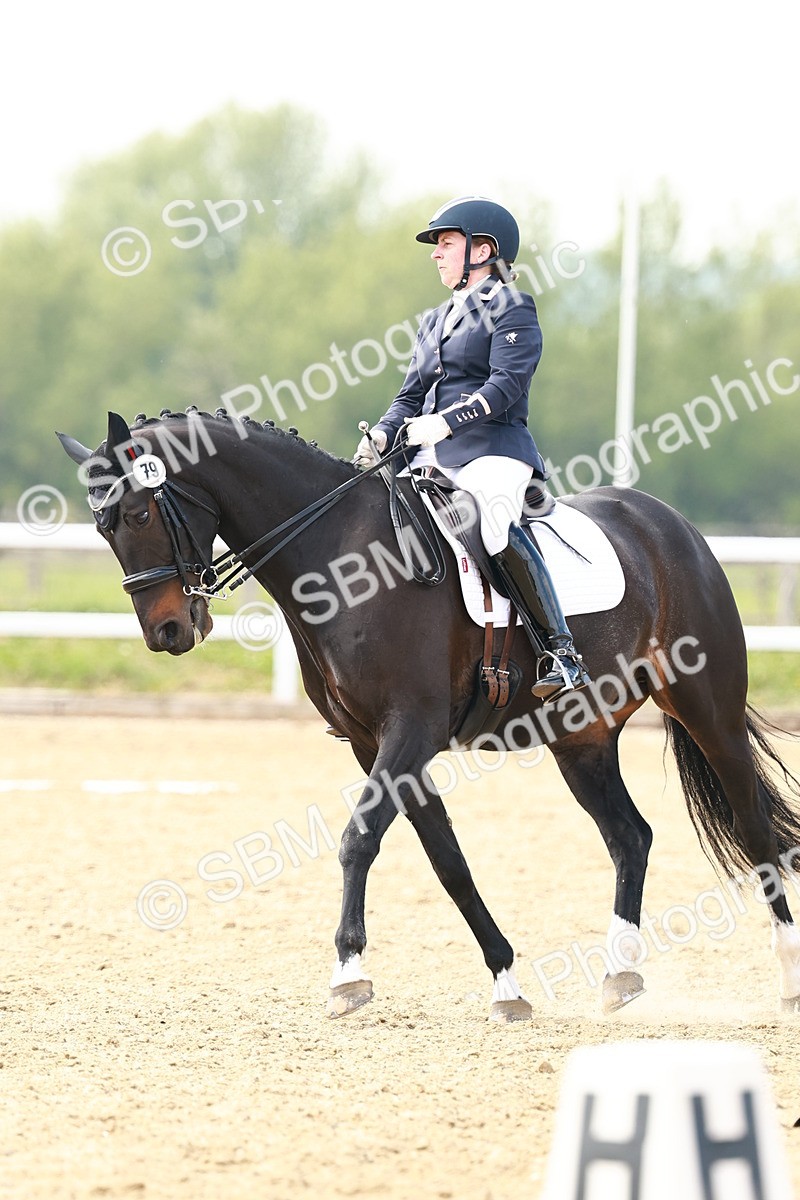 0B8A7211 - Class 12 - Medium 4