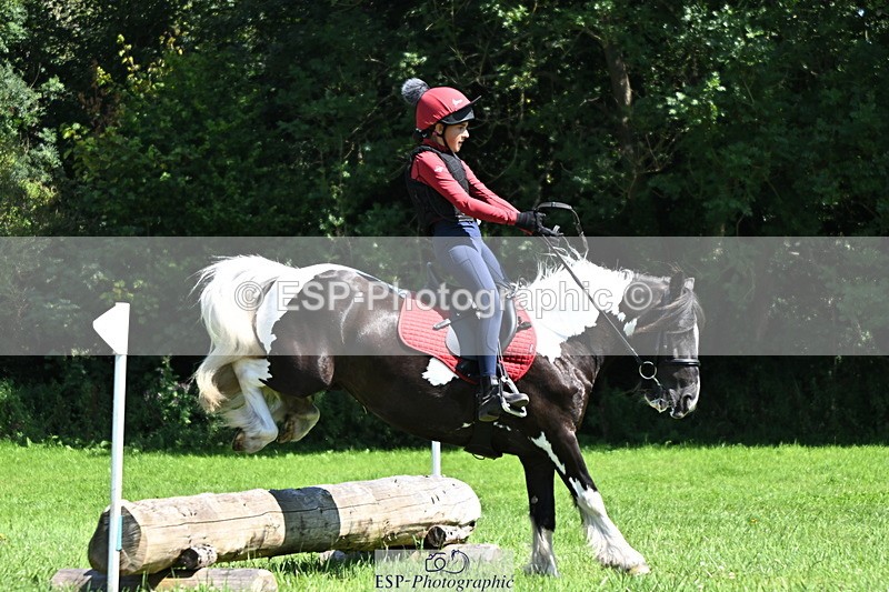 240729B-143426-02812 - Abbie's Group XC