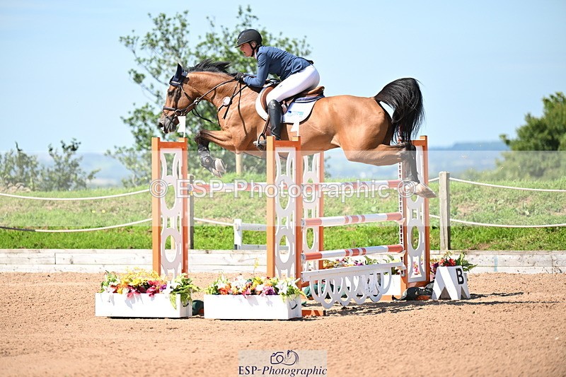 240718A-112452-04765 - Cls 1, 3 Star Small Tour 1.35m