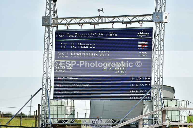 230720A-092806-01715 - Cls 1, 2 Star Small 1.30m