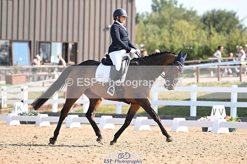 250816-102448-03365 - 064-Kellie.HutchingsTawstock.Finale