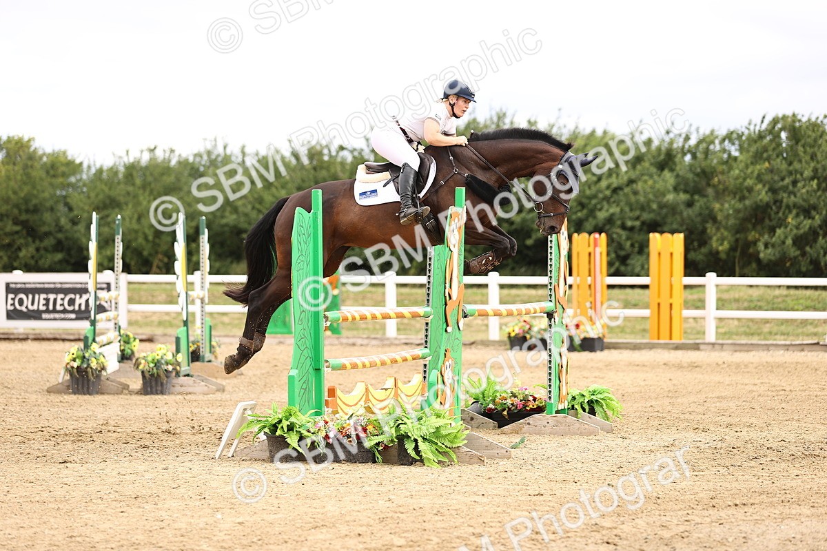 SBM_003081 - Class 21 - Senior Newcomers - 1.10m