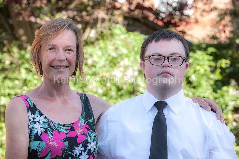 8SKJ7745 - Marianne and Chris