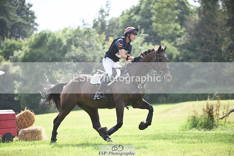 240804-161522-18548 - 611-Max_Forster-FLO_CORMINT